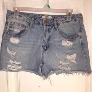 Worn once for event :)